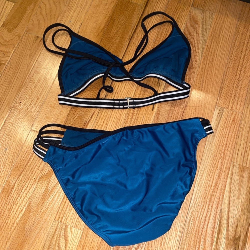 Target bikini - Picture 2 of 2